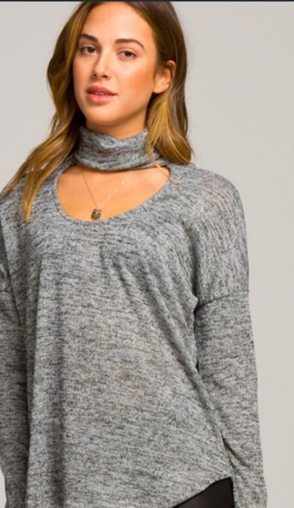 Drop shoulder turtleneck